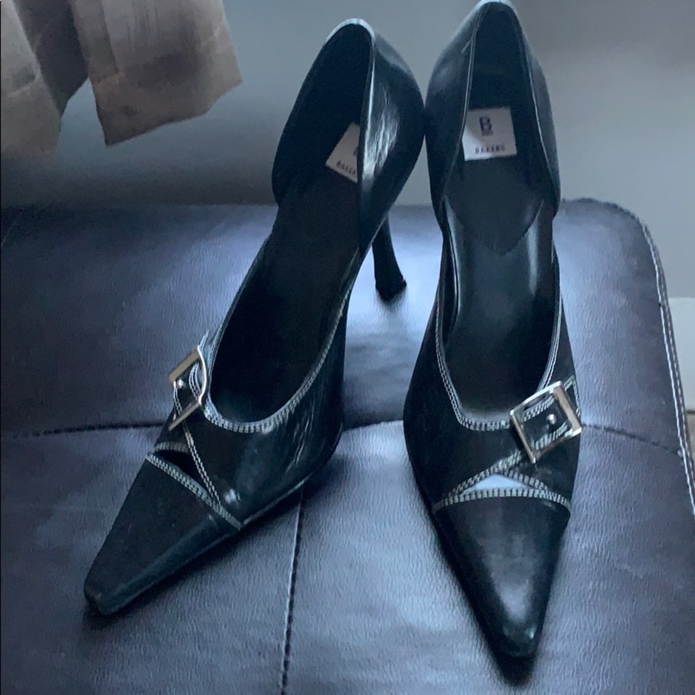 Lightly worn bakers pumps